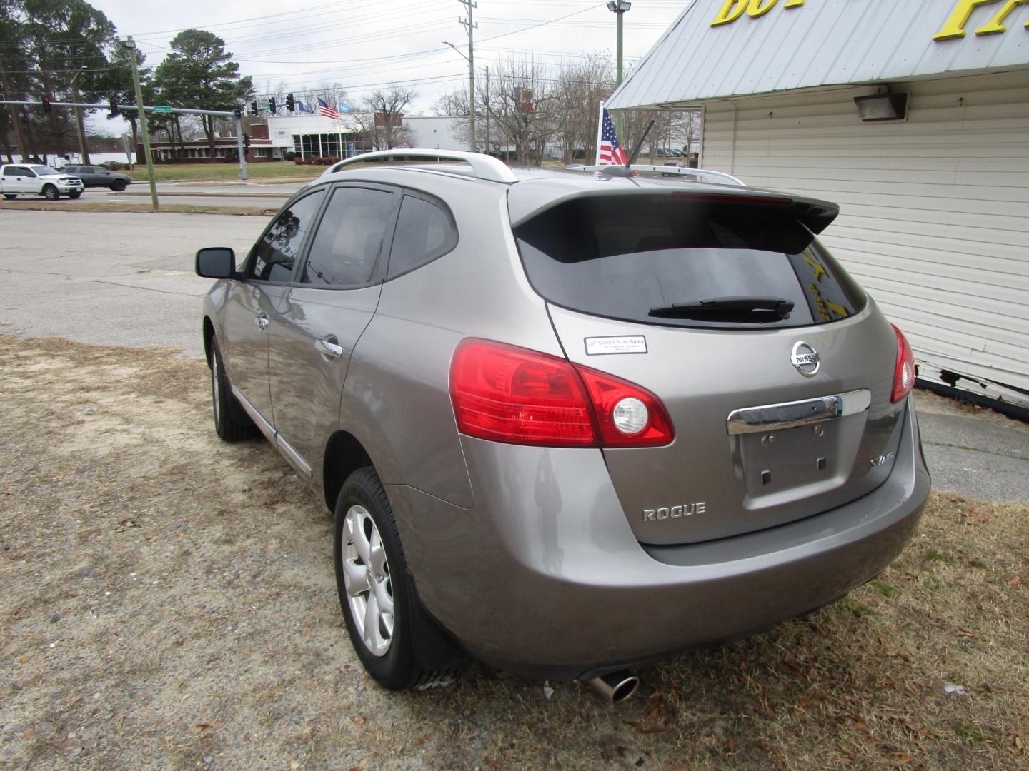 2011 Gray Nissan Rogue (JN8AS5MV5BW) , located at 2553 Airline Blvd, Portsmouth, VA, 23701, (757) 488-8331, 36.813889, -76.357597 - ***VEHICLE TERMS*** Down Payment: $599 Weekly Payment: $100 APR: 23.9% Repayment Terms: 42 Months ***CALL ELIZABETH SMITH - DIRECTOR OF MARKETING @ 757-488-8331 TO SCHEDULE YOUR APPOINTMENT TODAY AND GET PRE-APPROVED RIGHT OVER THE PHONE*** - Photo#7